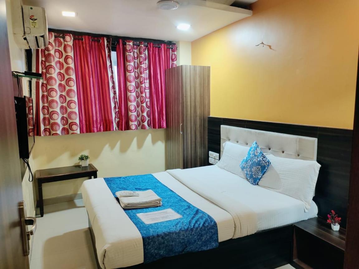 Hotel Golden Galaxy - Santacruz East Mumbai Eksteriør bilde