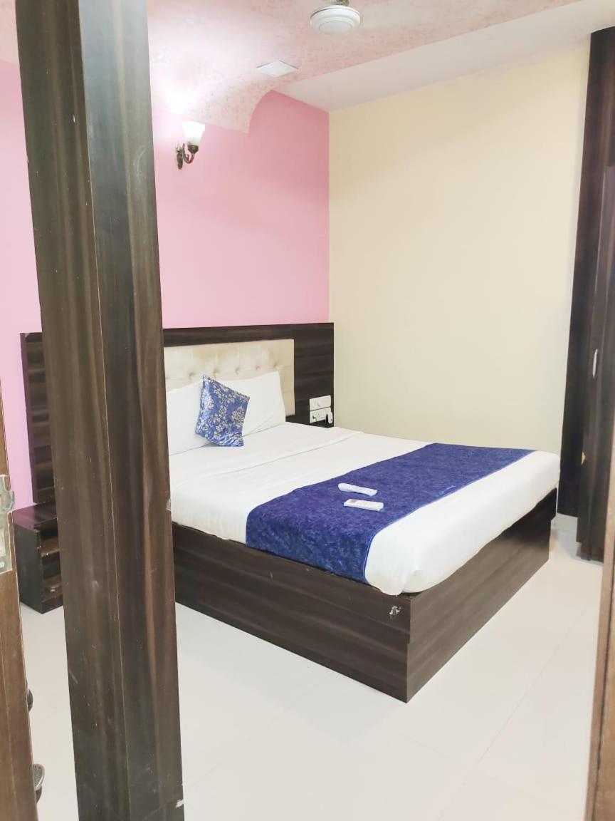 Hotel Golden Galaxy - Santacruz East Mumbai Eksteriør bilde